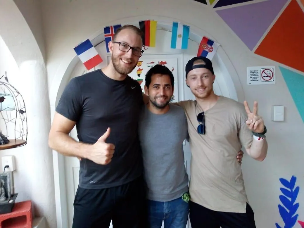 Hostels On The Road بلايا ديل كارمن