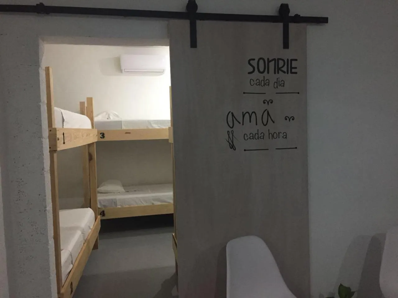 Hostels On The Road بلايا ديل كارمن